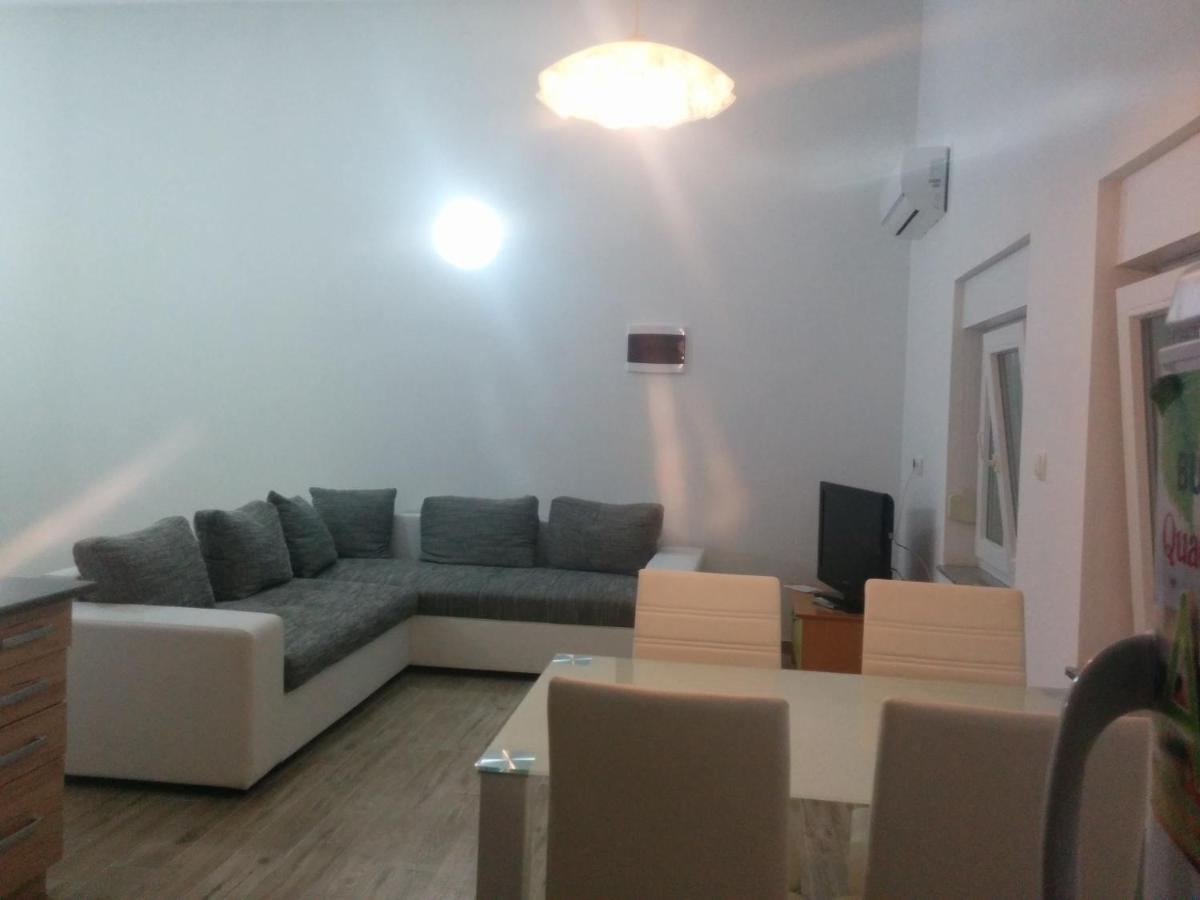 Family Friendly With A Swimming Pool - 15306 Appartamento Pola