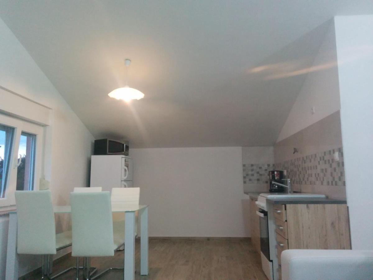 Family Friendly With A Swimming Pool - 15306 Appartamento *